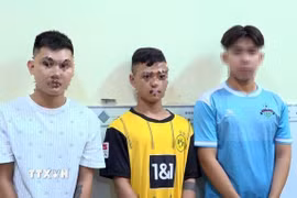 Các đối tượng Tín, Tình và Toàn (từ trái qua). (Ảnh: TTXVN phát)