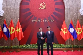 Tổng Bí thư, Chủ tịch nước Lào thăm và làm việc với Đảng bộ, Chính quyền Hà Nội