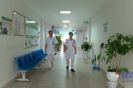 Phú Thọ: Nhiều ca bệnh liệt mặt ngoại biên do thay đổi thời tiết