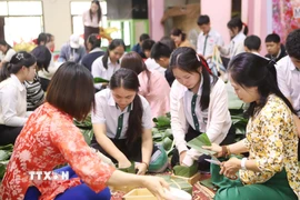 Đậm sắc màu văn hóa Việt trong ngày Tết cổ truyền tại Lào