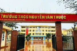 Quảng Ninh cách chức hiệu trưởng chỉ đạo sửa điểm trên học bạ điện tử