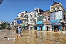 Đường Phan Đình Phùng, trung tâm tỉnh Thái Nguyên, nước đã rút. (Ảnh: Hoàng Nguyên/TTXVN)