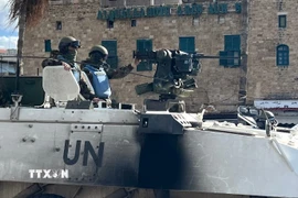 Đoàn xe của Lực lượng Lâm thời của Liên hợp quốc tại Liban (UNIFIL) được triển khai tại Sidon, Liban. (Ảnh: THX/TTXVN)
