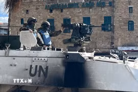 Đoàn xe của Lực lượng Lâm thời của Liên hợp quốc tại Liban (UNIFIL) được triển khai tại Sidon, Liban. (Ảnh: THX/TTXVN)