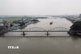 Cầu Ghềnh. (Ảnh: Sỹ Tuyên/TTXVN)