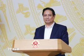Thủ tướng Phạm Minh Chính chủ trì Hội nghị toàn quốc về thúc đẩy đầu tư công năm 2025 (lần thứ ba). (Ảnh: Dương Giang/TTXVN)