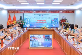 Lễ ra mắt ấn phẩm thông tin chuyên đề "Công nghệ và Tương lai" của TTXVN. (Ảnh: Lê Đông/TTXVN)