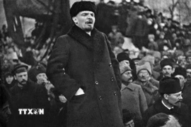 Vladimir Ilyich Lenin - lãnh tụ vĩ đại của giai cấp vô sản toàn thế giới, người sáng lập ra Quốc tế Cộng sản; đồng thời lãnh đạo nhân dân Nga tiến hành Cách mạng Tháng Mười Nga, lập ra Nhà nước công nông đầu tiên trên thế giới do Đảng của giai cấp vô sản lãnh đạo. (Ảnh: Tư liệu quốc tế/TTXVN phát)