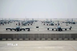 Máy bay quân sự Stratotankers KC-135 của Không lực Mỹ tại căn cứ không quân Al Udeid ở Qatar. (Ảnh: U.S. Air National Guard/TTXVN)