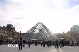 Bảo tàng Louvre ở Paris, Pháp. (Ảnh: THX/TTXVN)