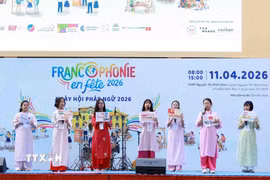 Những bài hát được biểu diễn bằng tiếng Pháp khai mạc Ngày hội Pháp ngữ 2026. (Ảnh: Xuân Khu/TTXVN)