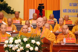 Hòa thượng Thích Lệ Trang, Phó Chủ tịch Hội đồng Trị sự Giáo hội Phật giáo Việt Nam, Trưởng Ban Trị sự Giáo hội Phật giáo Việt Nam Thành phố Hồ Chí Minh nhiệm kỳ 2022-2027 phát biểu khai mạc phiên chính thức Đại hội. (Ảnh: Xuân Khu/TTXVN)