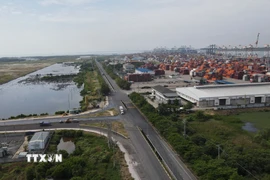 Khu thương mại tự do Cái Mép Hạ hiện có 4 cảng biển và 4 cảng thủy nội địa đang hoạt động. (Ảnh: Huỳnh Sơn/TTXVN)