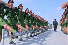 Đây là giai đoạn đầu của quá trình huấn luyện, nhằm hoàn thiện kỹ thuật cá nhân của từng chiến sĩ. (Ảnh: Phạm Kiên/TTXVN)