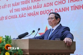 Thủ tướng Phạm Minh Chính phát biểu tại Hội nghị sơ kết công tác thu nhận mẫu ADN cho thân nhân liệt sỹ chưa xác định được danh tính trên toàn quốc. (Ảnh: Dương Giang/TTXVN)