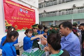 An Giang: Nồi cháo cho bệnh nhân nghèo của cán bộ Đồn Biên phòng Vĩnh Nguơn