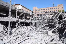Trường Đại học công nghệ Sharif ở thủ đô Tehran, Iran bị phá huỷ sau loạt không kích của lực lượng Mỹ-Israel. (Ảnh: THX/TTXVN)