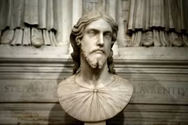 Bức tượng bán thân của Chúa Jesus được xác định là tác phẩm của bậc thầy thời Phục Hưng Michelangelo. (Ảnh: AFP/Yonhap)