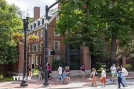 Sinh viên tại Đại học Harvard ở Cambridge, Massachusetts, Mỹ. (Ảnh: Getty Images/TTXVN)