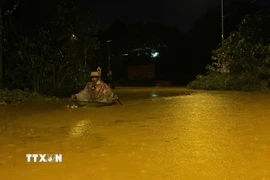 Một số tuyến đường ở Lào Cai bị ngập sâu trong đêm