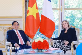 Thủ tướng Phạm Minh Chính hội kiến Chủ tịch Quốc hội Pháp Yael Braun-Pivet. (Ảnh: Dương Giang/TTXVN)