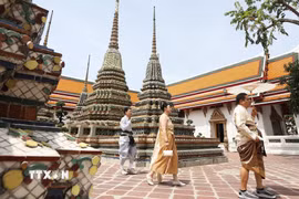 Khách du lịch tại Bangkok, Thái Lan. (Ảnh: THX/TTXVN)