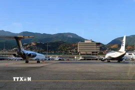 Máy bay của các hãng hàng không quốc tế dừng đỗ tại Sân bay Quốc tế Simon Bolivar Maiquetia, cách thủ đô Caracas của Venezuela 20 km. (Ảnh: Phi Hùng/TTXVN)