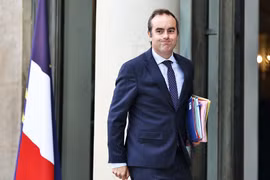 Ông Sebastien Lecornu tại Paris, Pháp. (Ảnh: THX/TTXVN)