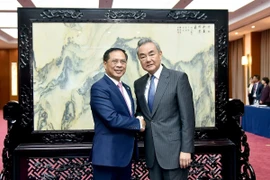 Phó Thủ tướng Bùi Thanh Sơn hội đàm với Bộ trưởng Ngoại giao Trung Quốc. (Ảnh: VOV)