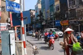 Hà Nội thí điểm cấm xe taxi lưu thông trên phố Khâm Thiên từ 14/2