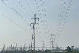 Đóng điện thành công Dự án đường dây 220kV Đô Lương-Nam Cấm