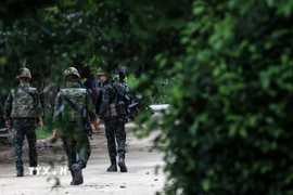 Binh sỹ Thái Lan được triển khai tại tỉnh Surin ngày 25/7/2025, trong bối cảnh xung đột tái diễn tại khu vực biên giới Thái Lan-Campuchia. (Ảnh: AA/TTXVN)