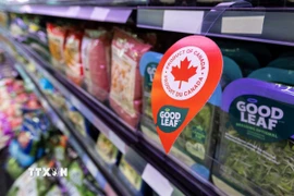 Hàng hóa nội địa được bày bán tại siêu thị ở Toronto, Canada ngày 4/3/2025. (Ảnh: THX/TTXVN)
