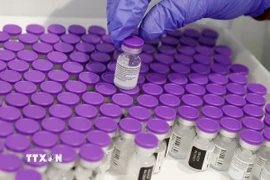 Vaccine ngừa COVID-19 của Pfizer/BioNTech. (Ảnh: AFP/TTXVN)