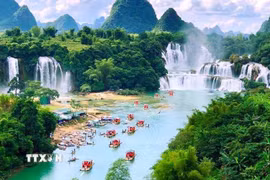 Thác Bản Giốc. (Ảnh: TTXVN phát)