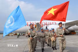 Hình ảnh những cán bộ, chiến sỹ Việt Nam chuyên nghiệp, nhân văn và trách nhiệm đã tạo ấn tượng tốt đẹp trong cộng đồng quốc tế, thể hiện một Việt Nam yêu chuộng hòa bình, sẵn sàng đóng góp cho an ninh và ổn định toàn cầu. (Ảnh: Trọng Đức/TTXVN)
