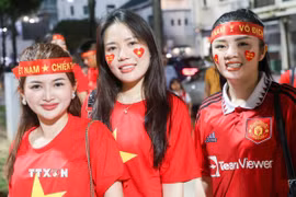 Những bóng hồng Việt Nam sẽ hâm nóng sân cỏ Jalan Besar. (Ảnh: Lê Dương/TTXVN )
