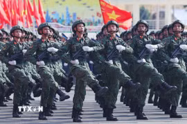 Lực lượng quân đội tham gia hợp luyện diễu binh, diễu hành tại Biên Hòa, Đồng Nai. (Ảnh: Dương Giang/TTXVN)