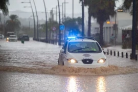 Đường phố Tây Ban Nha ngập úng do mưa lớn. (Ảnh: RTE)