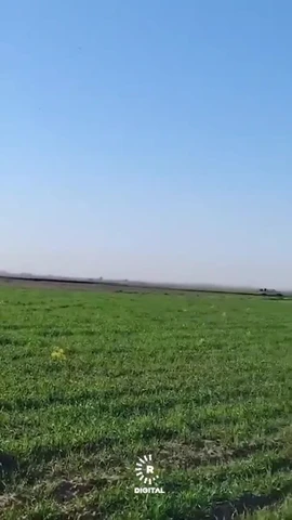 Khoảnh khắc đàn tên lửa hành trình nối đuôi nhau bay tới mục tiêu ở Iran