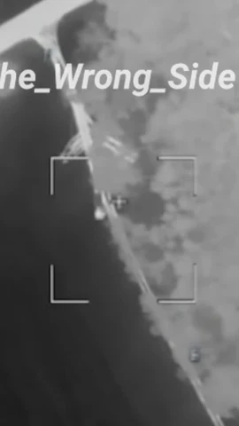 Khoảnh khắc pháo HIMARS của Ukraine bị trinh sát đặc nhiệm Nga tấn công tiêu diệt