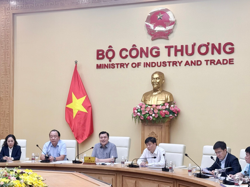 Bộ Công Thương tổ chức Hội nghị tham vấn chính sách Dự án Luật Giao dịch hàng hóa phái sinh. (Ảnh: PV/Vietnam+)