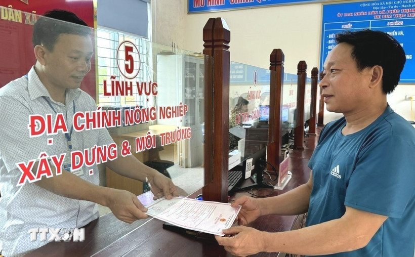 Các nghị định vừa được ban hành nhằm đảm bảo tổ chức vận hành hệ thống chính quyền địa phương 2 cấp hiệu quả, liền mạch, không gián đoạn. (Ảnh: TTXVN)