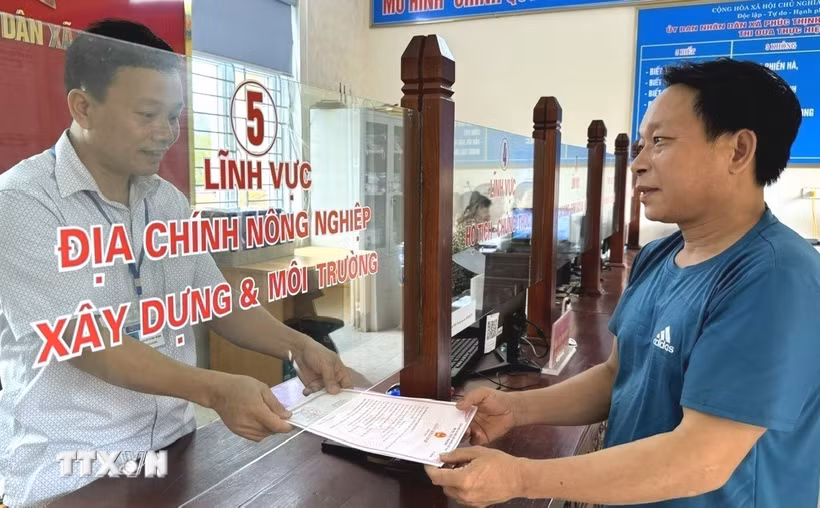 Các nghị định vừa được ban hành nhằm đảm bảo tổ chức vận hành hệ thống chính quyền địa phương 2 cấp hiệu quả, liền mạch, không gián đoạn. (Ảnh: TTXVN)