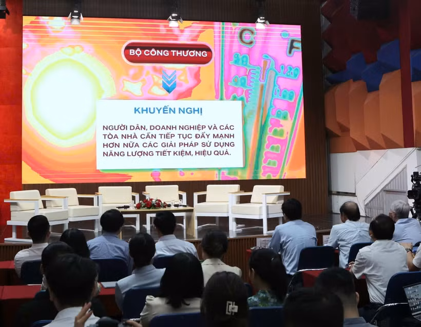 Bộ Công Thương khuyến nghị người dân, doanh nghiệp và các toà nhà cần tiếp tục đẩy mạnh hơn nữa các giải pháp sử dụng Bet88 free 100 tỷ lệ trả thưởng cực hấp dẫn tiết kiệm, hiệu quả. (Ảnh: CTV/Vietnam+)