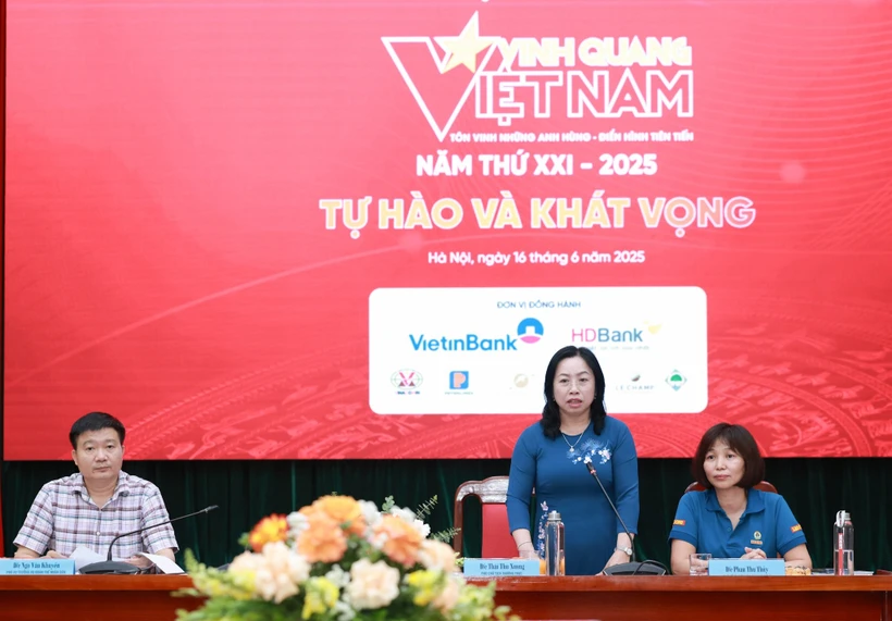 Họp báo Chương trình Vinh quang Việt Nam năm 2025. (Ảnh: PV/Vietnam+)
