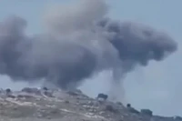 Khói bốc lên trong cuộc không kích của Israel tại Liban. [Nguồn: Al Jazeera]