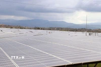 Dự án điện mặt trời BIM tại xã Phước Minh (huyện Thuận Nam) đã đưa vào vận hành thương mại. (Ảnh: Công Thử/TTXVN)