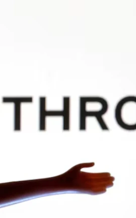 Chatbot Claude cỉa Anthropic đã phá kỷ lục về tốc độ tăng trưởng khi đạt mốc 100 triệu người dùng thường xuyên chỉ hai tháng sau khi ra mắt. (Nguồn: Reuters)