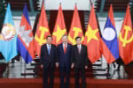 Tổng Bí thư Tô Lâm, Chủ tịch Đảng Nhân dân Campuchia, Chủ tịch Thượng viện Campuchia Hun Sen và Tổng Bí thư Đảng Nhân dân Cách mạng Lào, Chủ tịch nước Lào Thongloun Sisoulith chụp ảnh chung. (Ảnh: Thống Nhất/TTXVN)